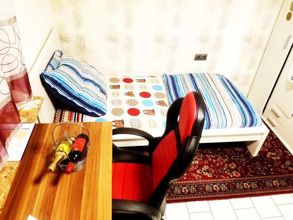 Ferienwohnung In Friedberg فريدبرغ المظهر الخارجي الصورة